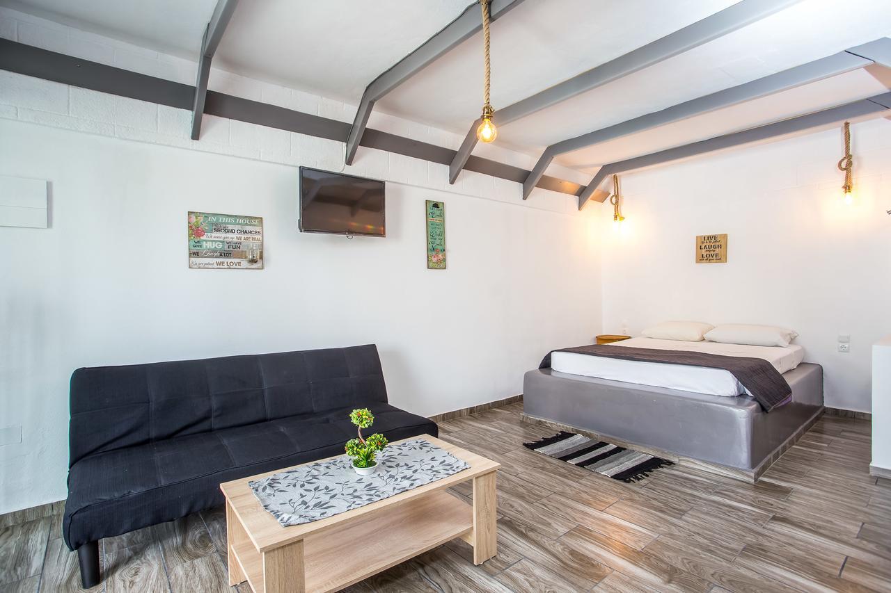 Toula'S Apartments Faliraki Luaran gambar